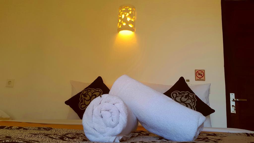 Kubu Sunset Guest House Нуса Лембонган Екстериор снимка