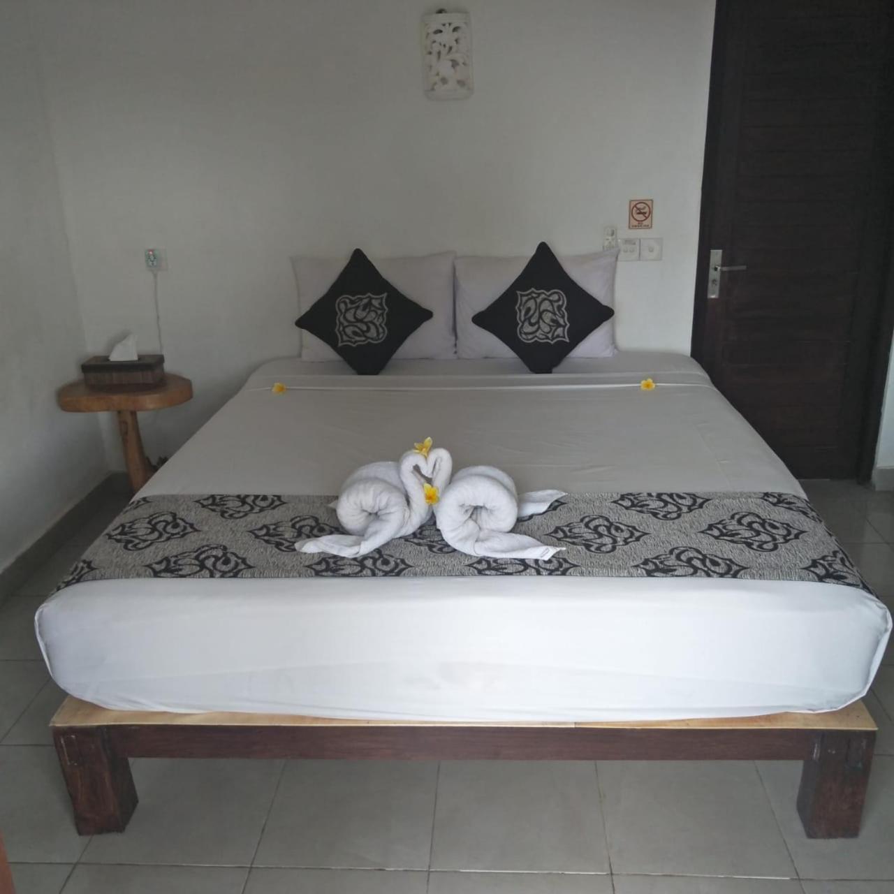 Kubu Sunset Guest House Нуса Лембонган Екстериор снимка